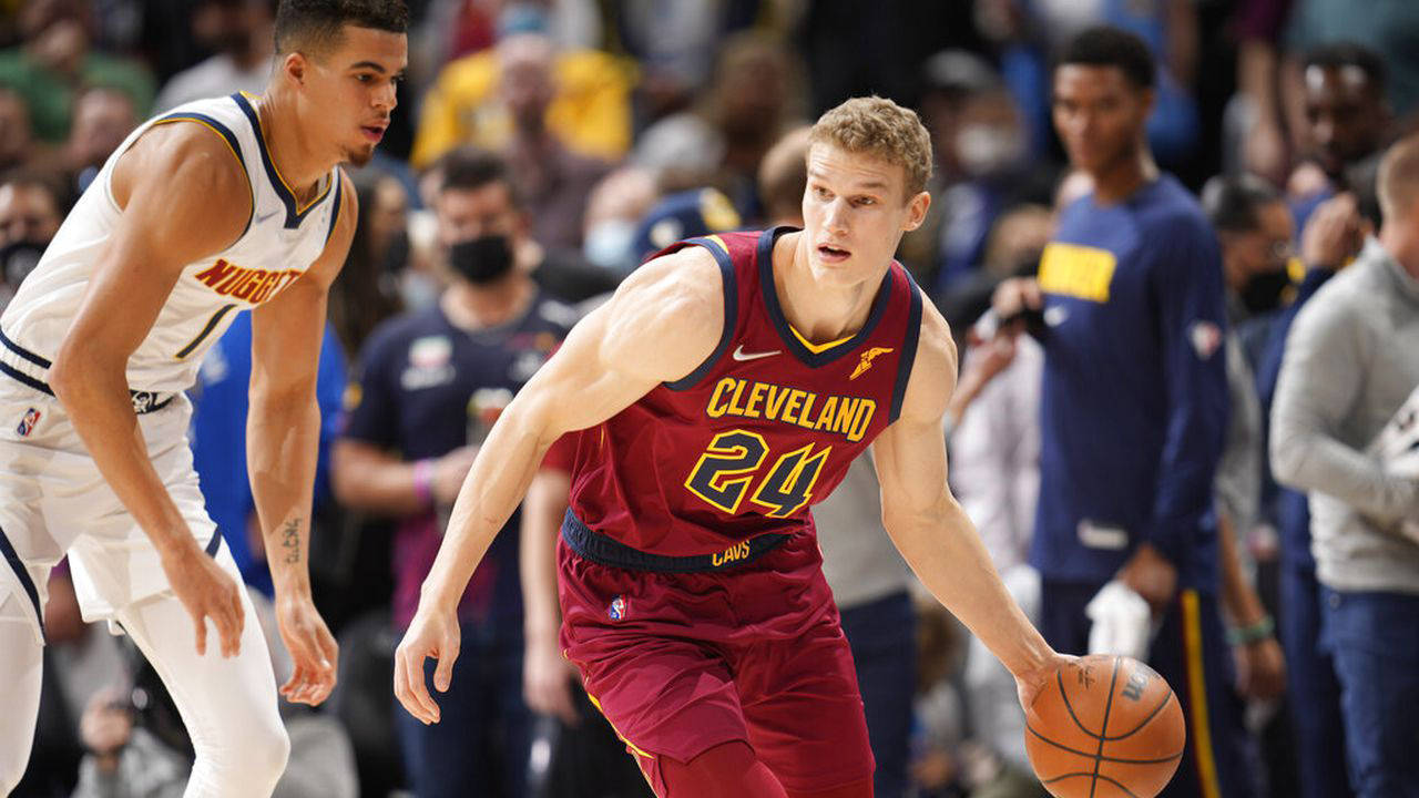 亚博电竞 -包含今夜体能课后,切尔西手感冰凉备战欧篮联,质疑声仍在,控场能力受关注的词条