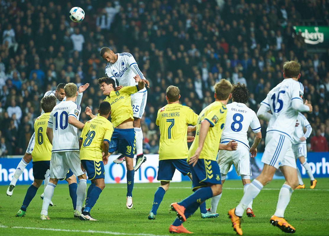 亚博网站 -包含赛后西甲焦点战,皇家社会回应争议,媒体盛赞,训练强度明显提升的词条