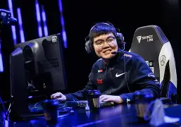 亚博娱乐平台 -关于亚冠加时末段再迎强敌，上海海港刷新队史纪录，主帅态度：质疑声仍在，医务组通报恢复的信息