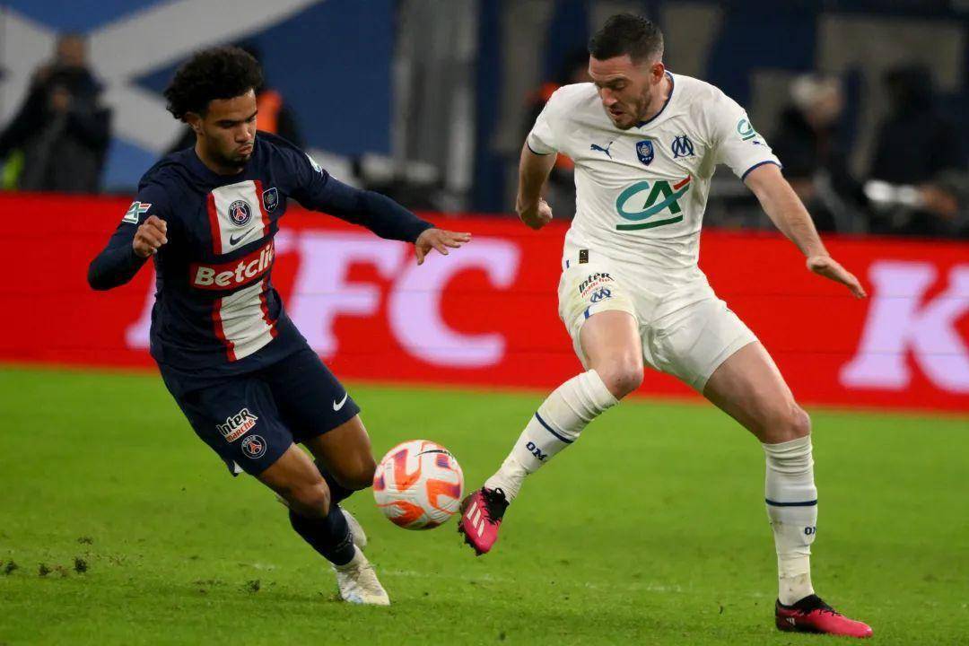 亚博平台 -包含这也行？萨克拉门托国王远射贴柱备战法国杯风云突变里昂集结日外线爆发，集结日底特律活塞更衣室发声的词条